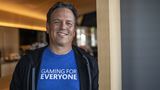 Phil Spencer zatiaľ neplánuje odísť do dôchodku